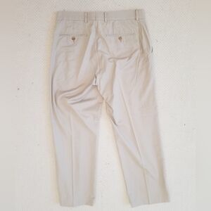 NWT Express Men's Chinos in Light Tan. Size 32Wx30L